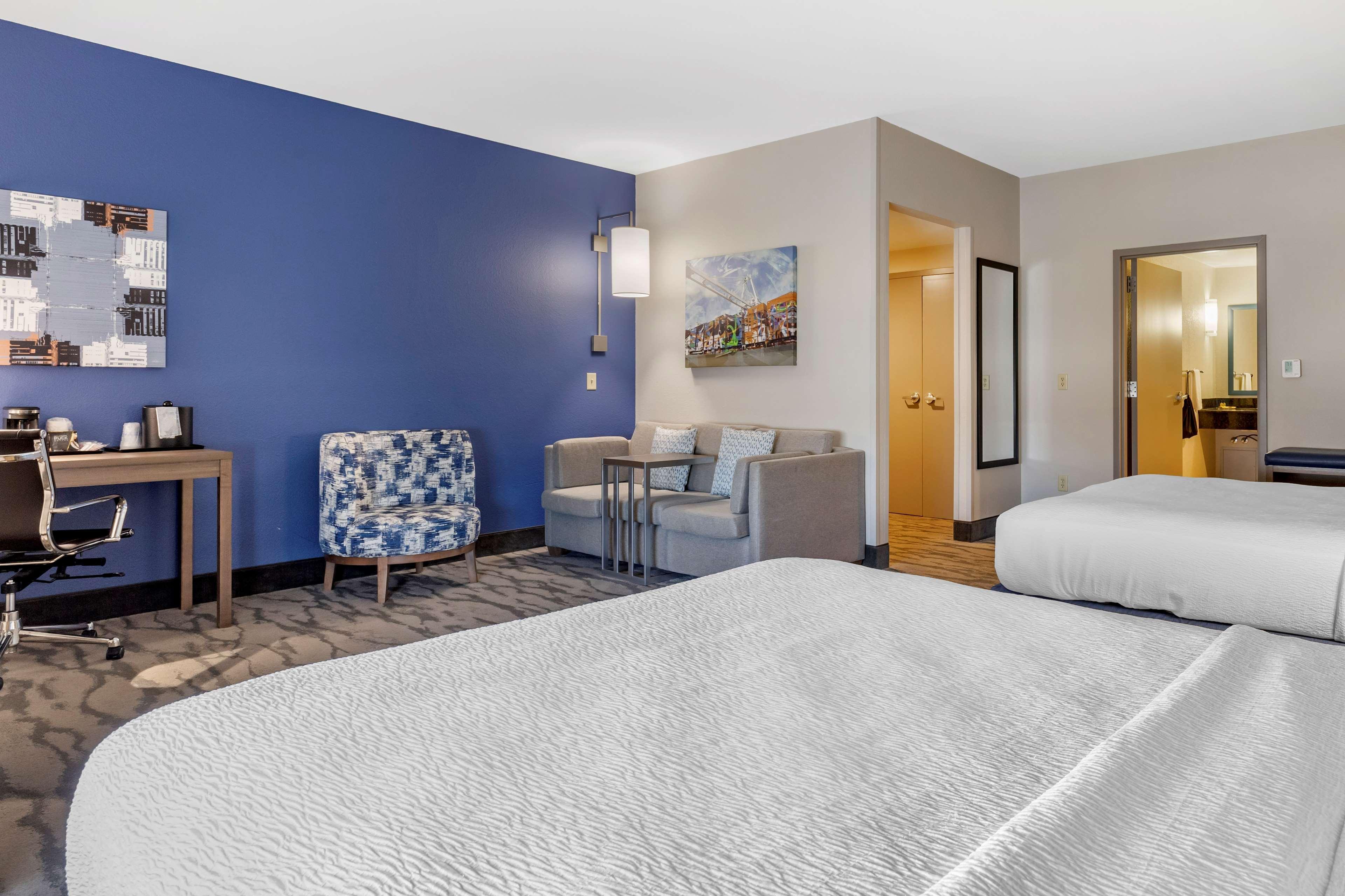 Best Western Plus Castlerock Inn & Suites Μπέντονβιλ Εξωτερικό φωτογραφία