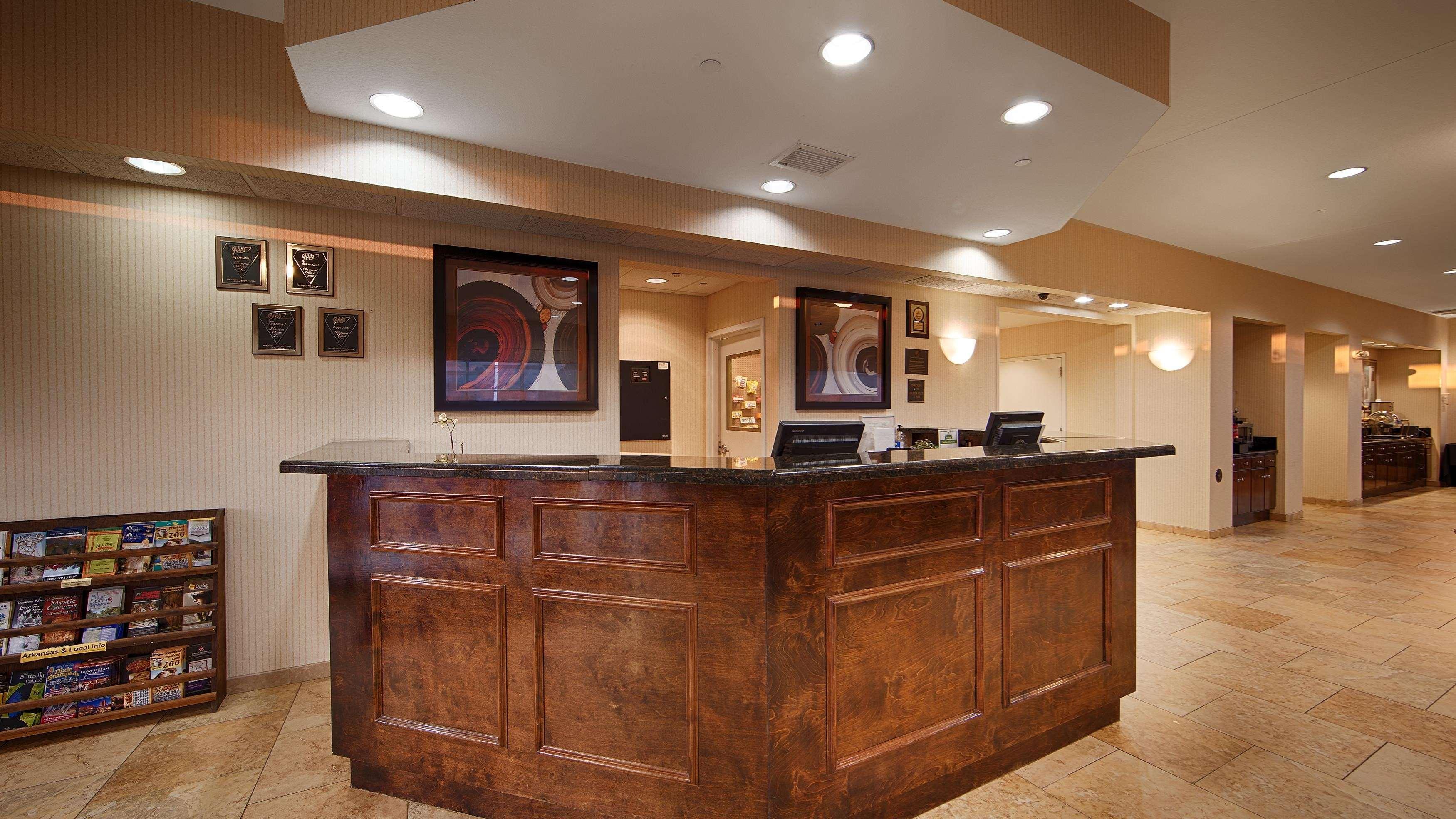Best Western Plus Castlerock Inn & Suites Μπέντονβιλ Εξωτερικό φωτογραφία